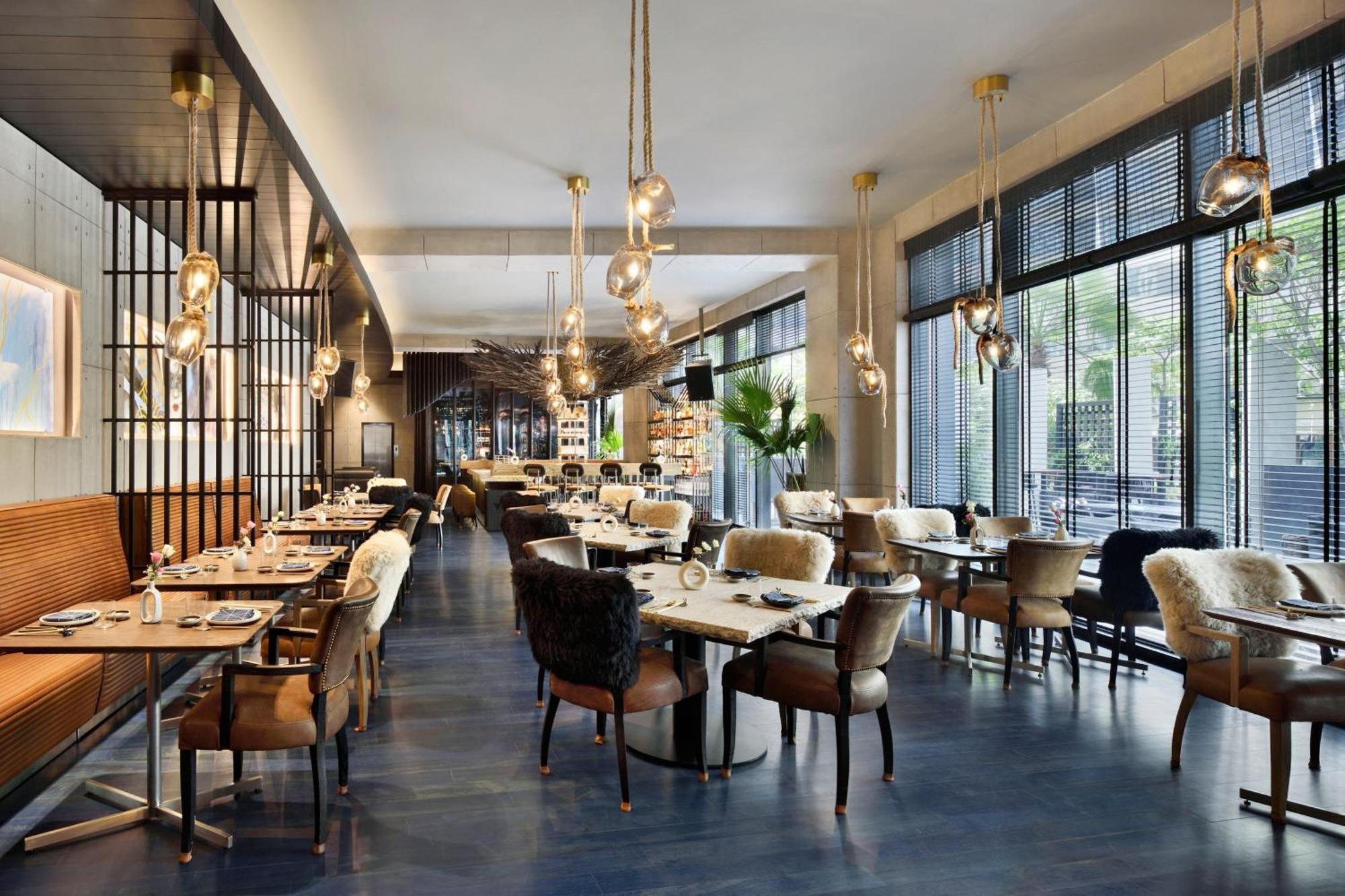 Jw Marriott Hotel New Delhi Aerocity Zewnętrze zdjęcie The restaurant